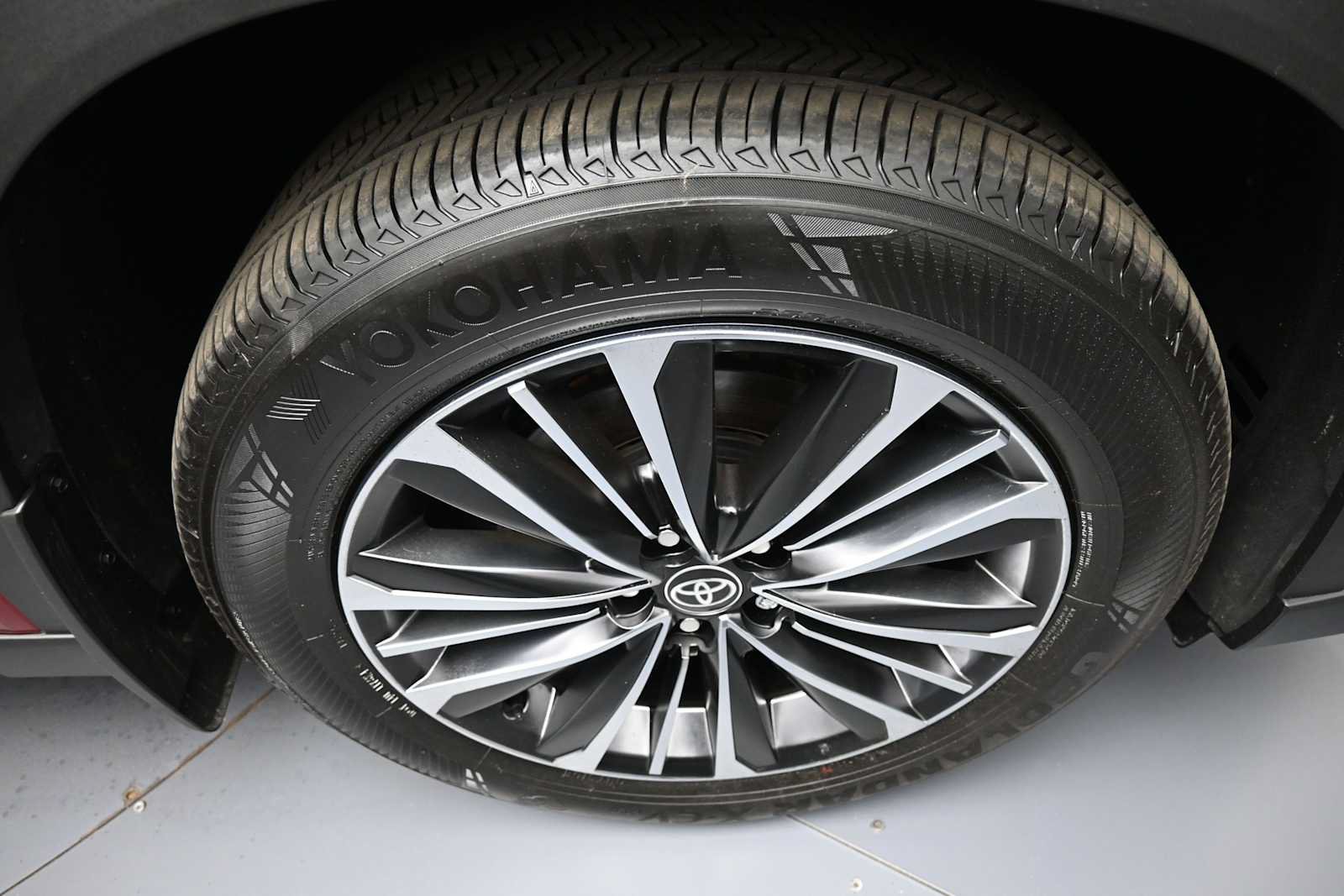 Certified 2026 Toyota Grand Highlander AWD Hybrid image 13