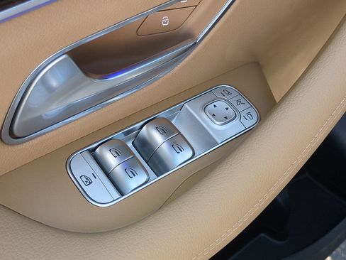 Certified 2026 Mercedes-Benz GLE 450e 4MATIC image 13