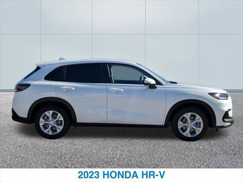 Certified 2023 Honda HR-V LX image 6