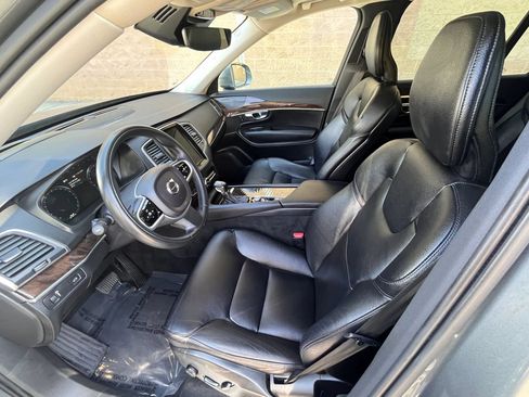 Used 2019 Volvo XC90 T6 Momentum w/ Advanced Package AWD/4WD image 9