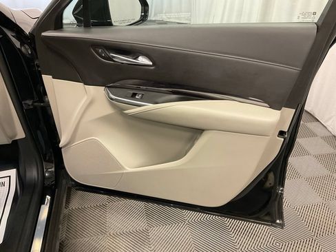 Used 2020 Cadillac XT4 Luxury AWD/4WD image 25