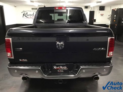 Used 2015 RAM 1500 Laramie w/ Convenience Group image 9