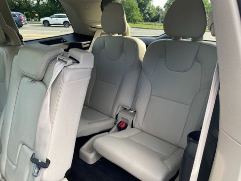 Used 2017 Volvo XC90 T6 Momentum w/ Vision Package AWD/4WD image 27