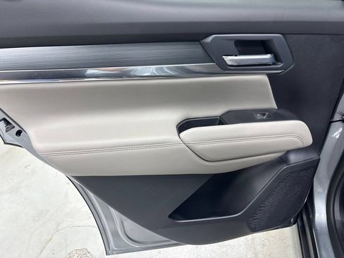 New 2027 GMC Terrain Elevation w/ Elevation Premium Package FWD image 21
