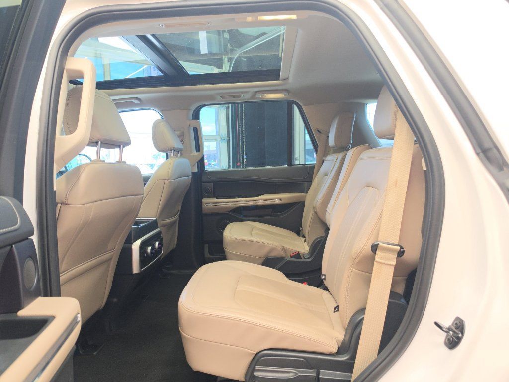 Used 2024 Ford Expedition Limited RWD image 41