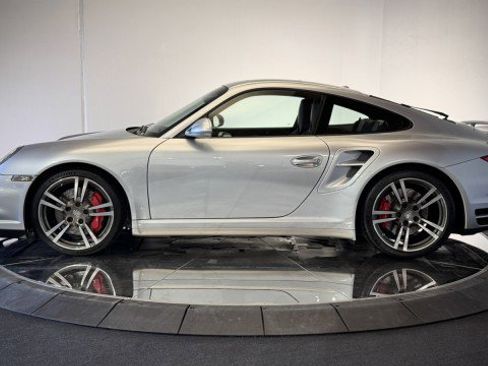 Used 2010 Porsche 911 Turbo AWD/4WD image 20