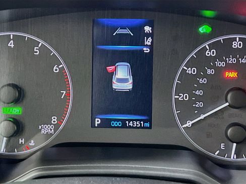 Used 2025 Toyota Corolla Cross AWD Hybrid image 22