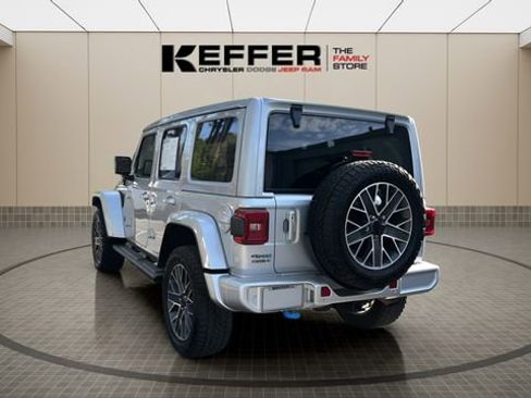 Used 2024 Jeep Wrangler High Altitude image 3