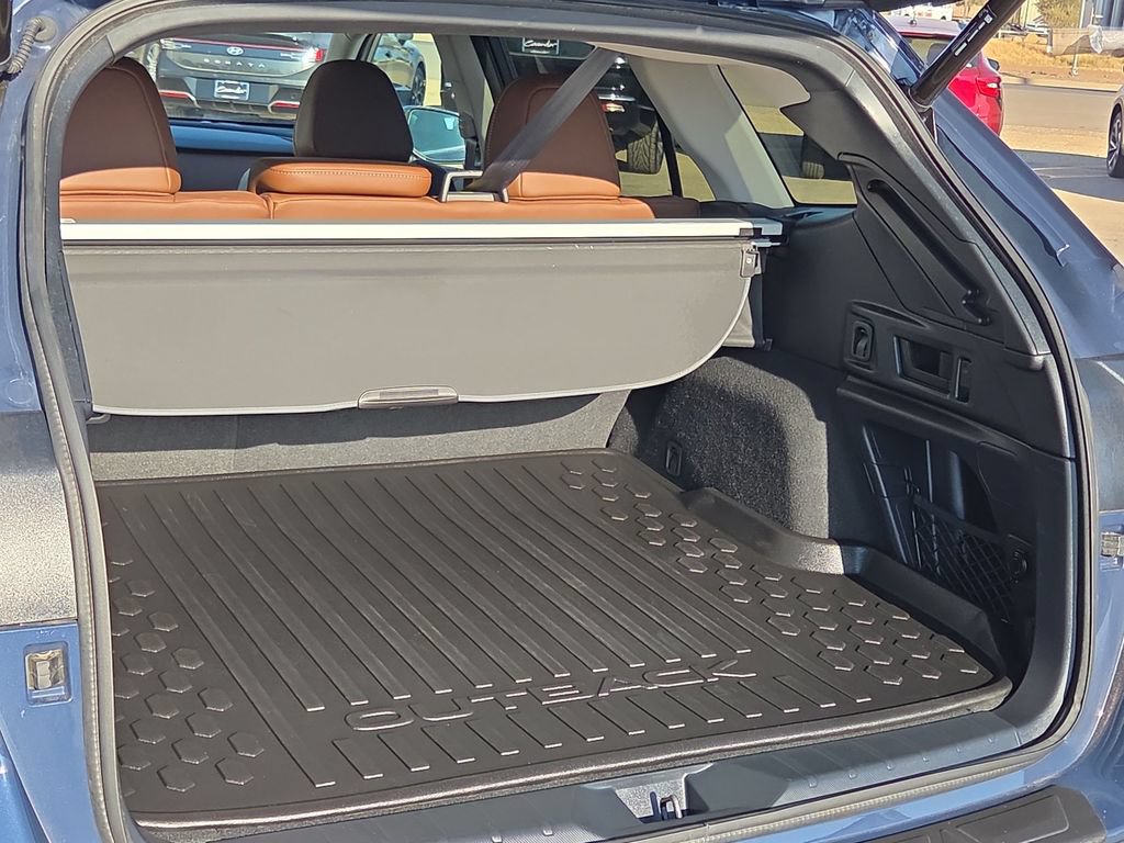 Used 2024 Subaru Outback Touring AWD/4WD image 12