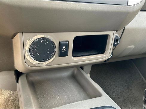 Used 2018 Nissan Frontier SV image 32