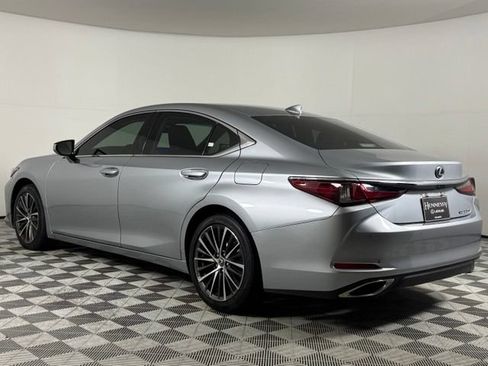 Used 2023 Lexus ES 350 w/ Premium Package FWD image 7