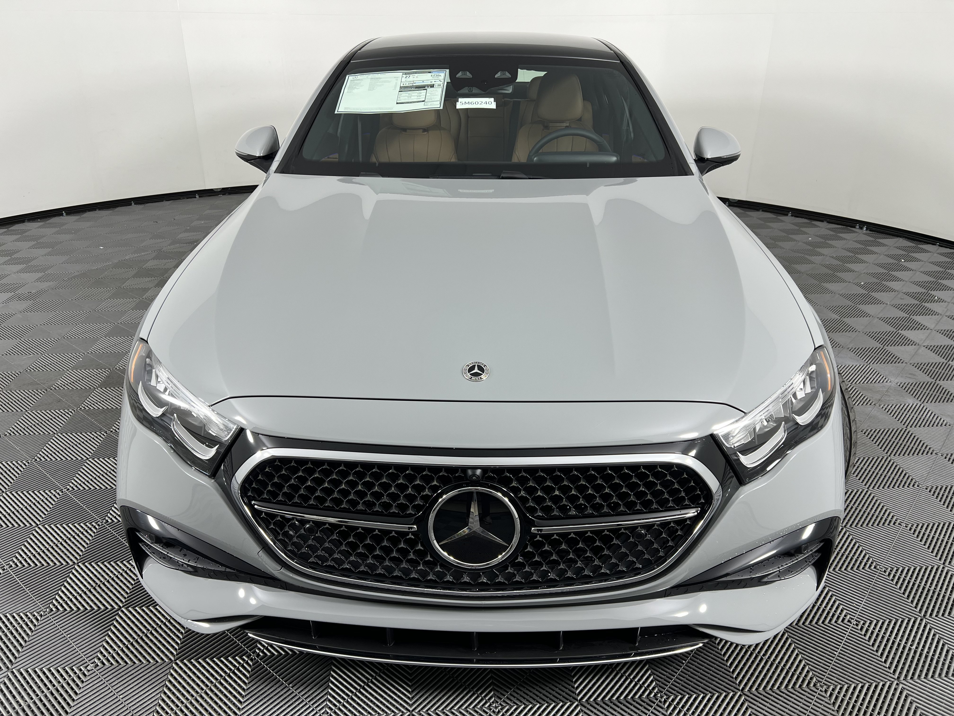 New 2026 Mercedes-Benz E 350 4MATIC Sedan image 5