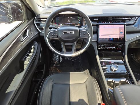 Used 2023 Jeep Grand Cherokee 4WD 4xe image 26