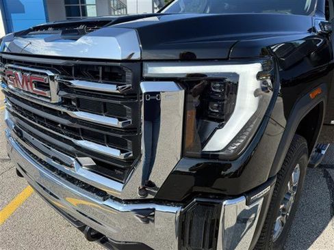 New 2026 GMC Sierra 2500 SLE w/ SLE Value Package; image 30