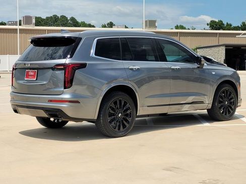 Used 2022 Cadillac XT6 Premium Luxury w/ Platinum Package AWD/4WD image 5