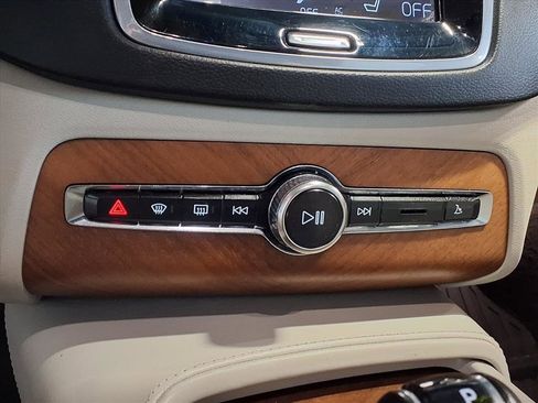 Used 2019 Volvo XC90 T6 Inscription w/ Advanced Package image 26