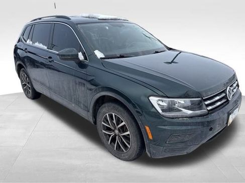 Used 2019 Volkswagen Tiguan SE image 8