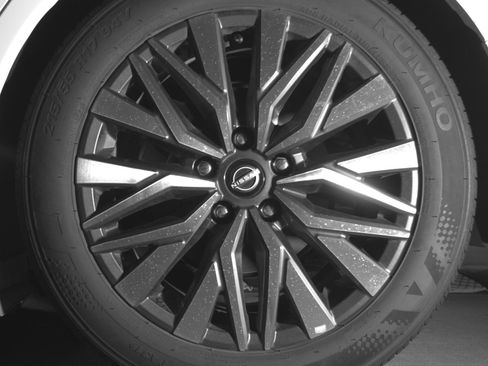 Used 2025 Nissan Altima 2.5 SV image 14