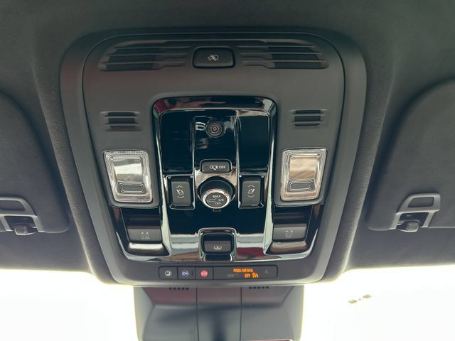 Used 2025 Cadillac Escalade Sport Platinum w/ LPO, Floor Liner Package AWD/4WD image 61