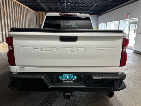 Used 2023 Chevrolet Silverado 2500 Custom image 5
