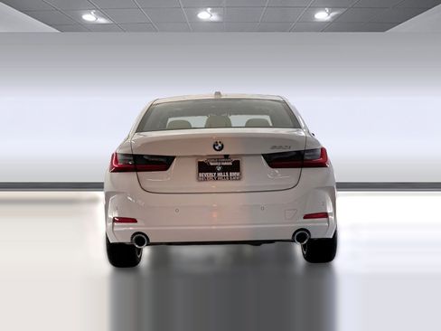 Used 2026 BMW 330i Sedan w/ Convenience Package image 9