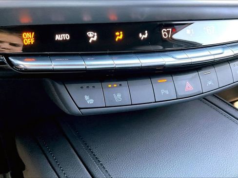Used 2024 Cadillac XT4 Sport FWD image 24