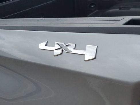 Used 2025 GMC Sierra 1500 SLT AWD/4WD image 5