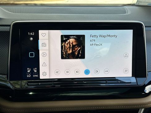 New 2026 Volkswagen Atlas Cross Sport SEL image 16