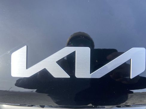 Used 2024 Kia Sorento X-Line EX image 31