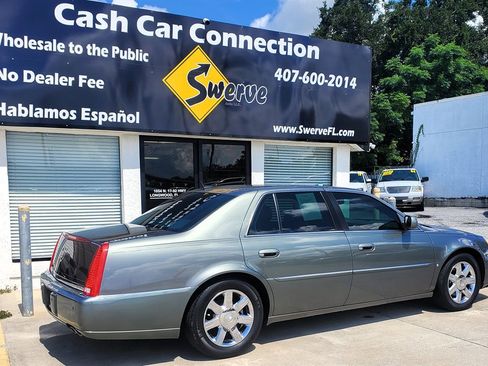 Used 2006 Cadillac DTS w/ Trunk Convenience Package image 7