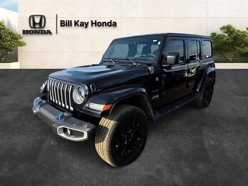 Used 2023 Jeep Wrangler Unlimited Sahara w/ Cold Weather Group image 12