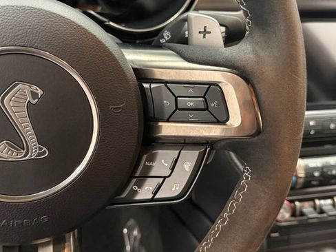 Used 2021 Ford Mustang Shelby GT500 w/ Technology Package RWD image 19