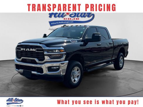 Used 2025 RAM 2500 Tradesman AWD/4WD image 1