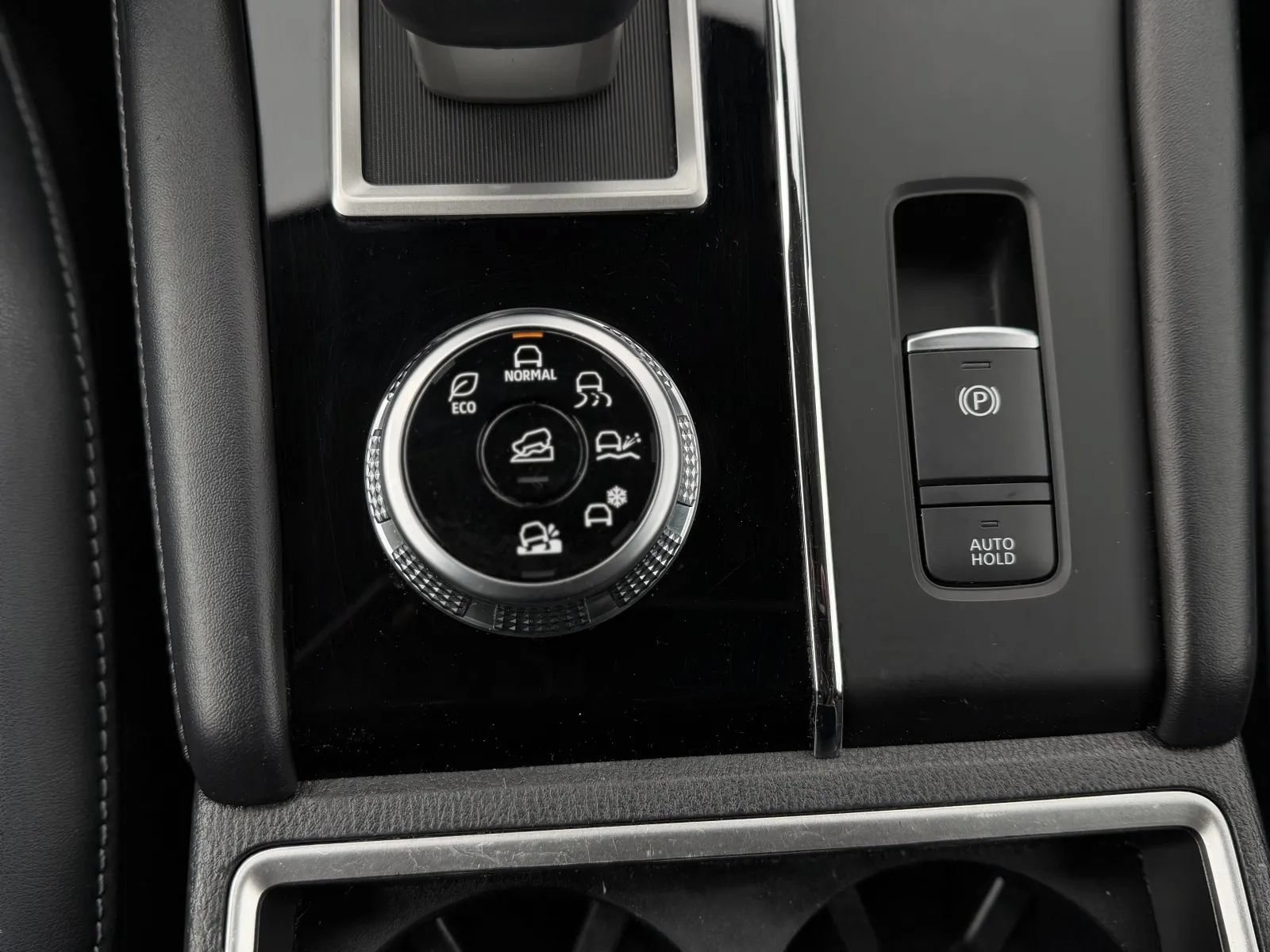 Used 2022 Mitsubishi Outlander SE AWD/4WD image 37