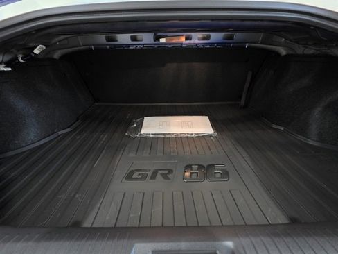 Used 2025 Toyota GR86 Premium w/ ALL Weather Mat Package (TMS) image 19