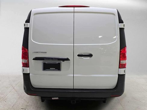Used 2020 Mercedes-Benz Metris image 6