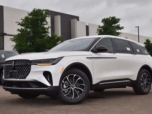 New 2026 Lincoln Nautilus Premier AWD/4WD image 30