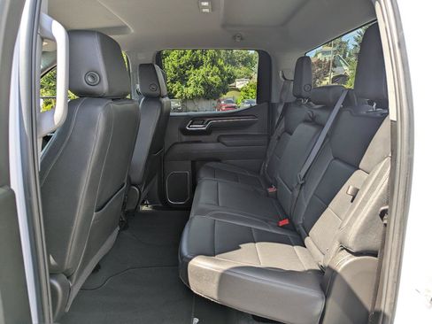 Used 2025 GMC Sierra 1500 SLT AWD/4WD image 27