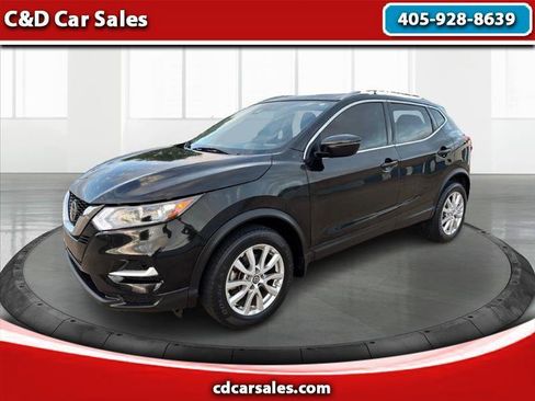 Used 2020 Nissan Rogue Sport SV image 1