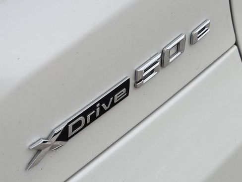 Used 2025 BMW X5 xDrive50e AWD/4WD image 9