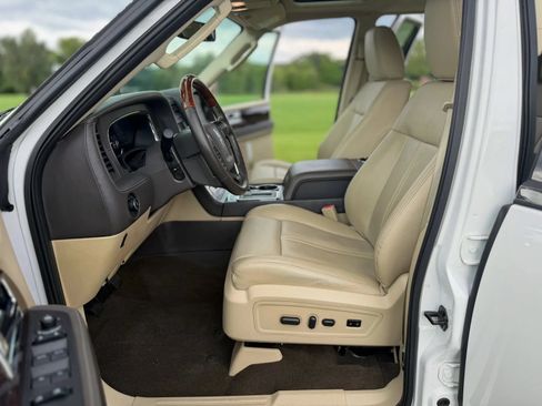 Used 2015 Lincoln Navigator L 4WD w/ Equipment Group 101A Reserve image 69