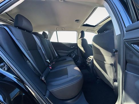 Used 2022 Subaru Outback Premium image 11