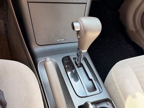 Used 2005 Toyota Camry image 24