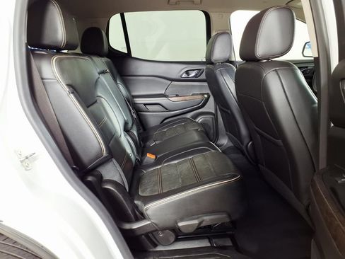 Used 2023 GMC Acadia Denali FWD image 11