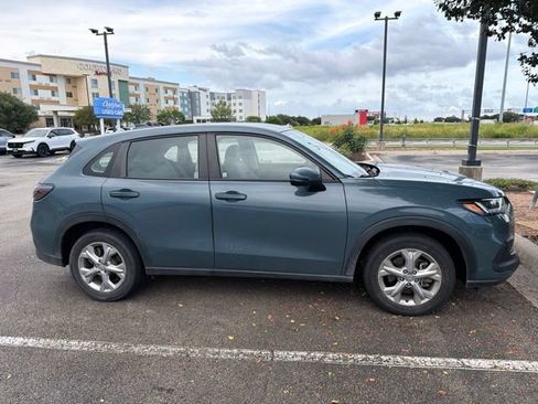 Used 2024 Honda HR-V LX image 5