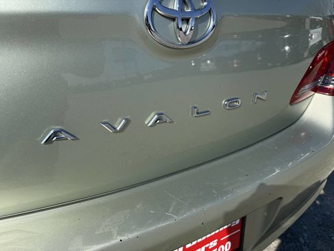 Used 2008 Toyota Avalon XLS image 14