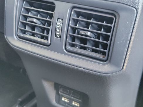 Used 2021 Toyota RAV4 Limited image 24