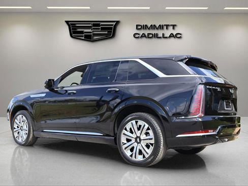 New 2025 Cadillac Escalade IQ Luxury 2 w/ LPO, Radiant Package image 3