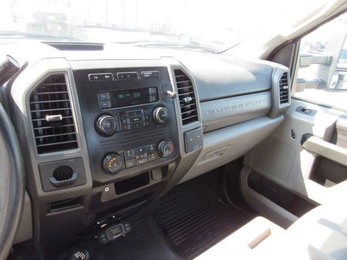 Used 2019 Ford F550 4x4 Regular Cab Super Duty w/ Power Equipment Group image 30