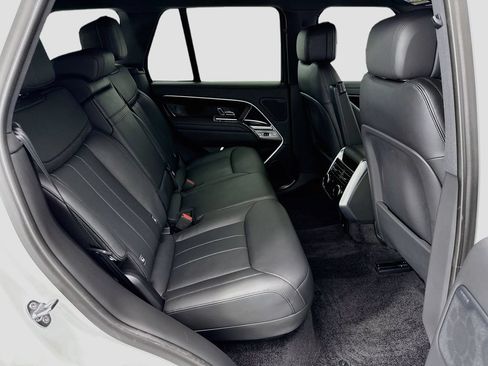 Used 2024 Land Rover Range Rover SE AWD/4WD image 21